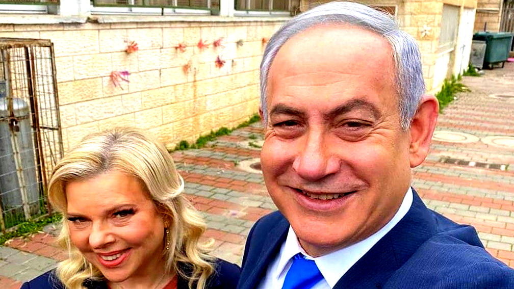 تقرير: عائلة نتنياهو طلبت الحصول على حراسة الشاباك لمدى الحياة