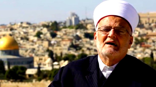  تقديم لائحة اتهام ضد الشيخ عكرمة صبري بالتشجيع على الإرهاب والتحريض