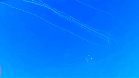 فيديو| صفارات الانذار دوت في بلدات عدة بالشمال... تسلل مسيرات من لبنان