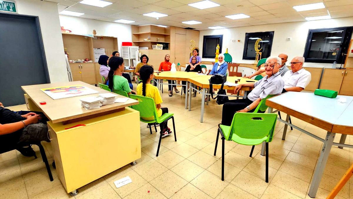 الاتّحاد العامّ للكتّاب الفلسطينيّين – الكرمل 48 يشارك ابتدائيّة طه حسين في عرعرة احتفاليّتها بأمسية شعريّة