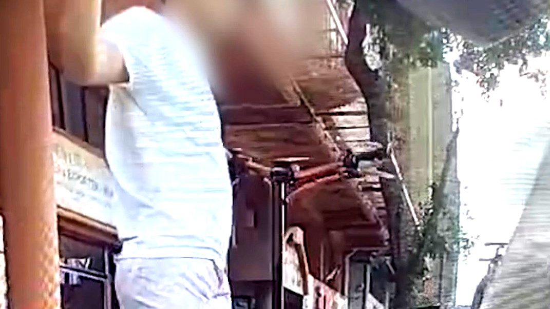 توثيق بالفيديو- اعتقال شاب (24 عامًا) من يافا بشبهة سرقة سيارات