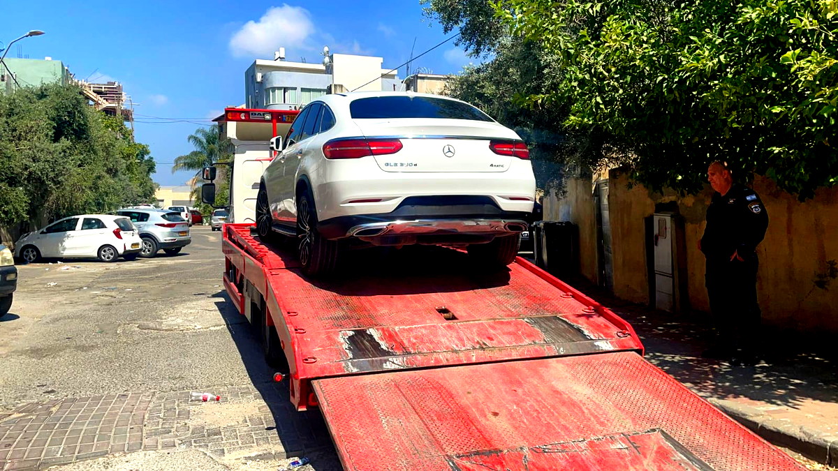  الرملة: مصادرة سبع سيارات فارهة وضبط مبلغ مالي يقدّر بعشرات آلاف الشواقل لأصحاب ديون ضريبية