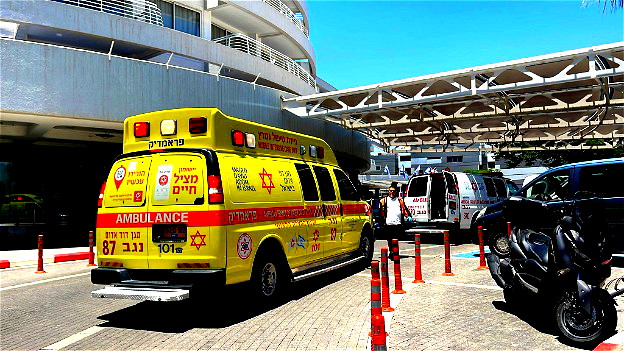 اصابة عامل (18 عامًا) اثر سقوطه بورشة بناء في نتانيا