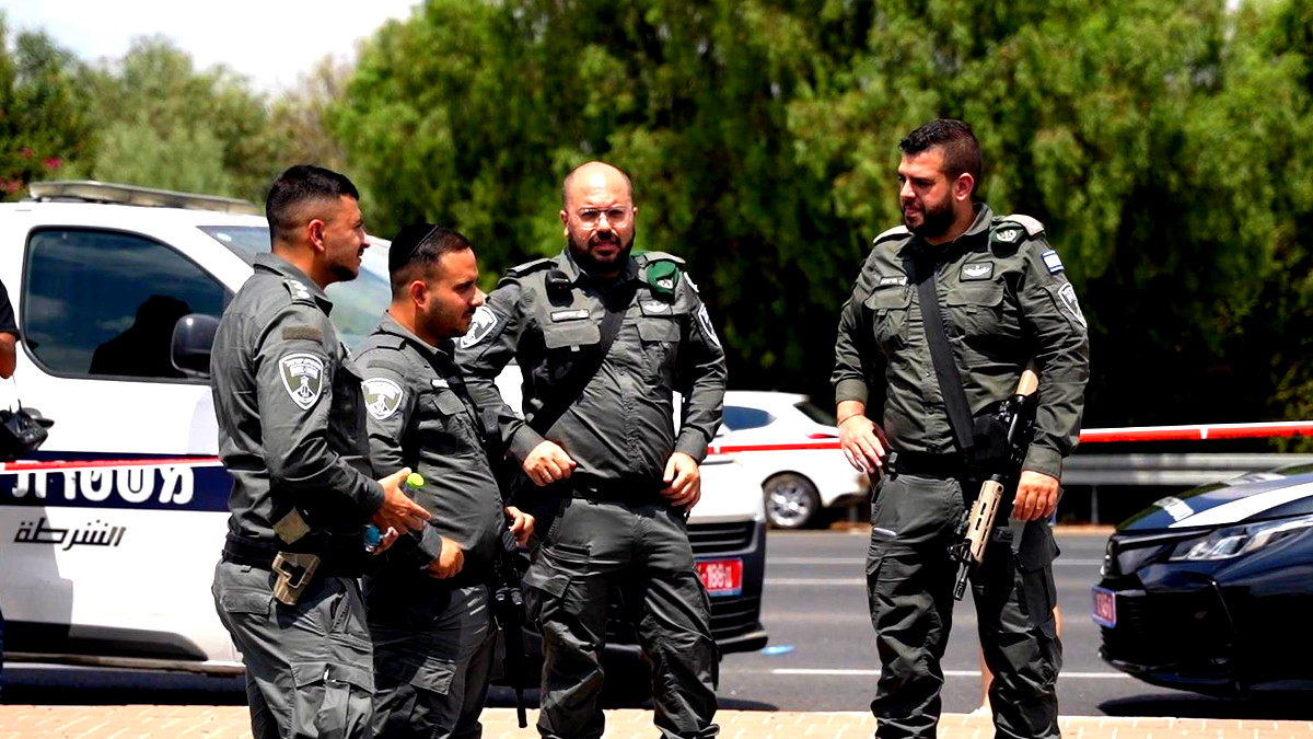 سمح بالنشر: اصابة ضابط و3 جنود بجراح خطيرة ومتوسطة بعملية الدهس قرب الرملة