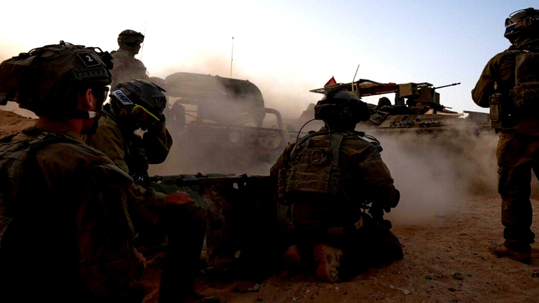 يديعوت أحرونوت: الجيش الإسرائيلي يعترف لأول مرة بنقص كبير في الدبابات والذخيرة لتضررها في الحرب