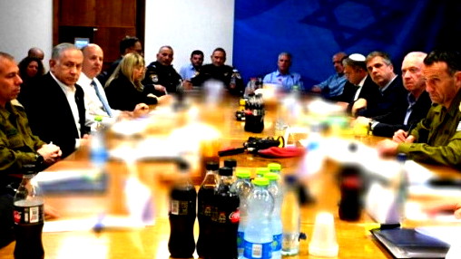 رئيس الموساد: لا وقت أمام الأسيرات حتى إقامة آلية فحص العائدين من جنوب القطاع إلى شماله