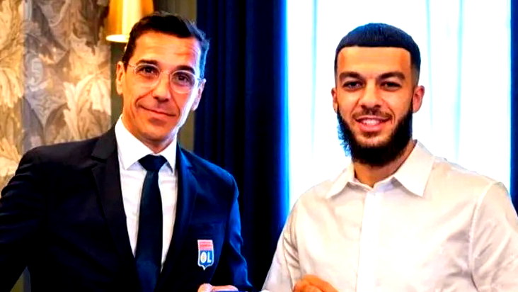 ليون يضم ميكاوتادزي مهاجم جورجيا من ميتز حتى 2028