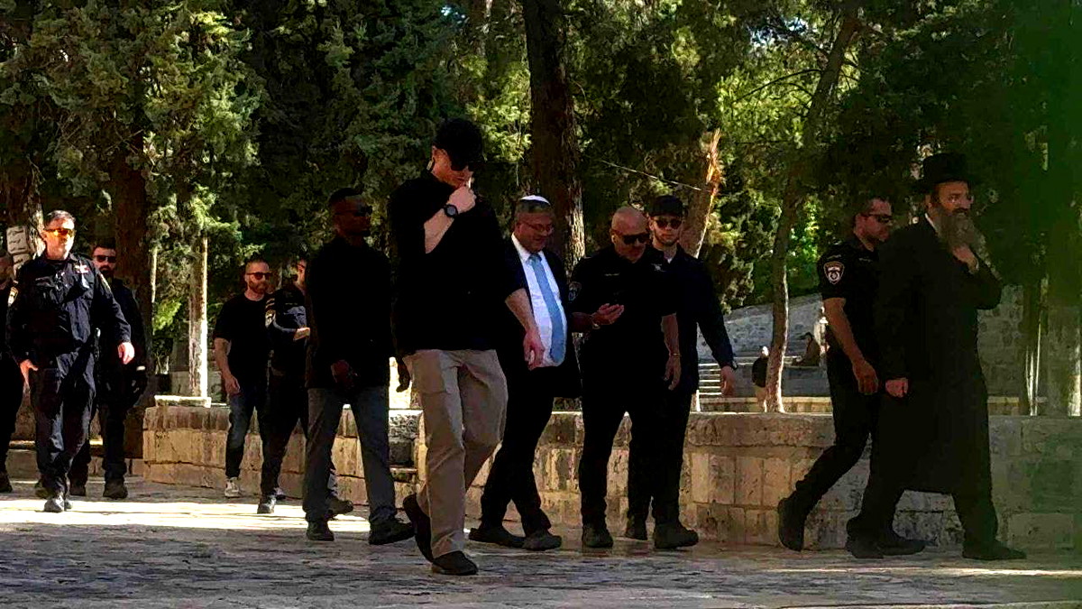 الوزير الاسرائيلي ايتمار بن غفير يقتحم المسجد الأقصى المبارك صباح اليوم