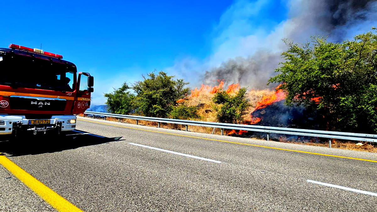 التصعيد شمال البلاد- إندلاع العديد من الحرائق في منطقة الجليل الأعلى عقب سقوط صليات صاروخية اطلقت من لبنان