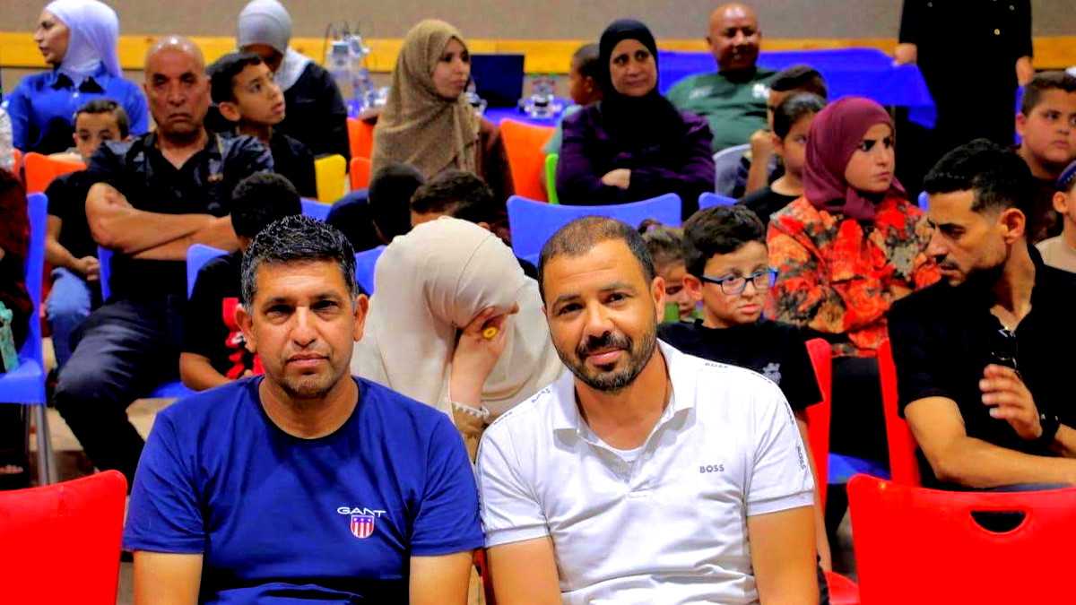 المركز الجماهيري رهط يحتفل بتخريج أكثر من 100 مشترك في الدورات التكنولوجية