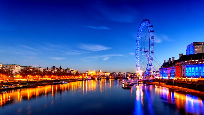 هل زرت يومًا ما مدينة الضباب... إليك أفضل المعالم السياحية الرائعة التي تتميّز بها العاصمة لندن