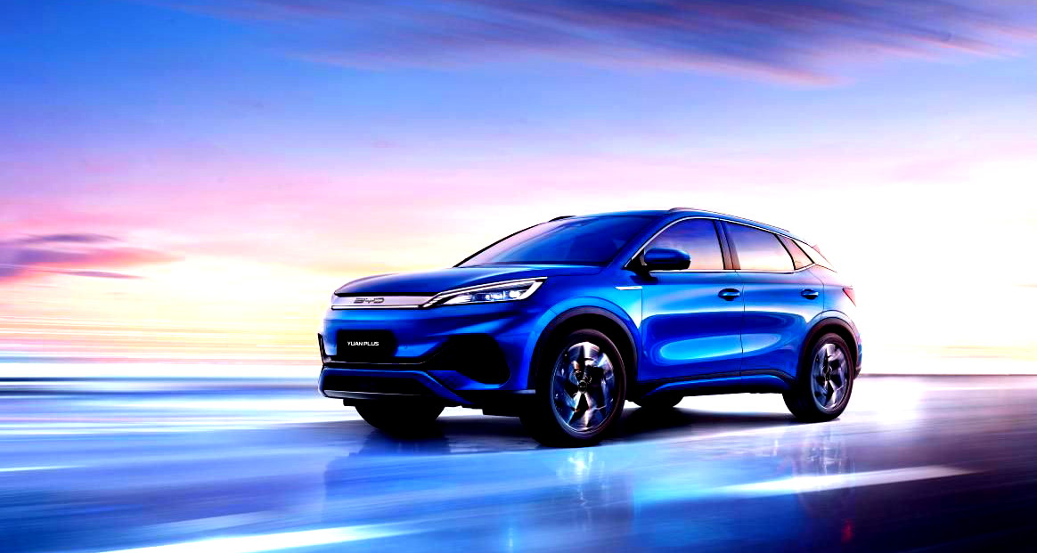  شركة BYD تصدر سيارة سيدان الكهربائية الحديثة بتقنيات متقدمة وأداء عالٍ 