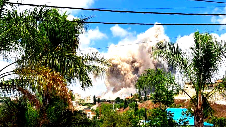 احتدام المواجهات شماليّ البلاد والغارات الإسرائيلية تجدّد قصفها تجاه الأراضي الجنوبية للبنان... مقتل شاب بعد إصابته من شظايا صاروخ