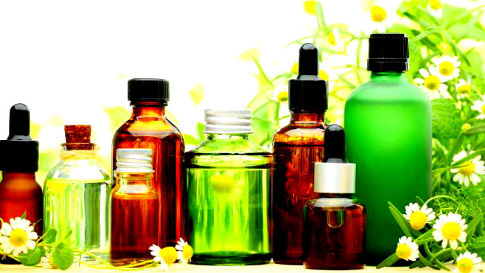 جمال شعرك يبدأ من الطبيعة: دليل شامل لأفضل الزيوت الطبيعية وفوائدها المذهلة