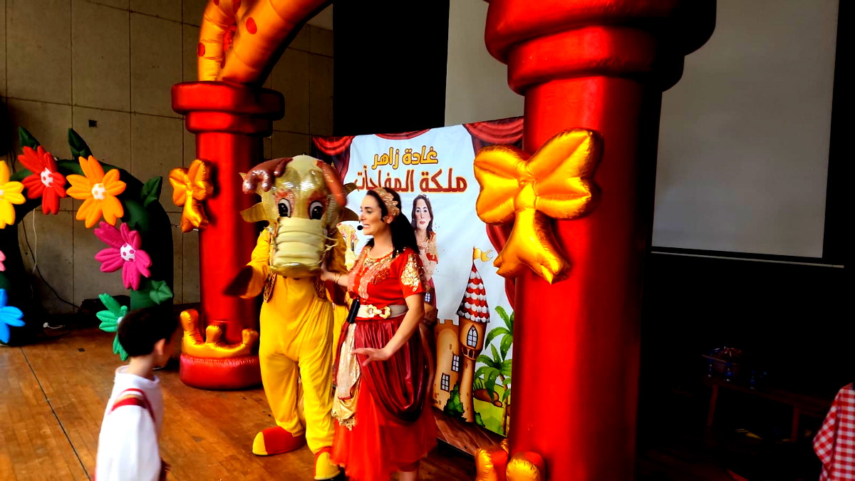 كفرقرع: نجاح كبير بعد تنظيم فعالية للأطفال مع ملكة المفاجآت غادة زاهر