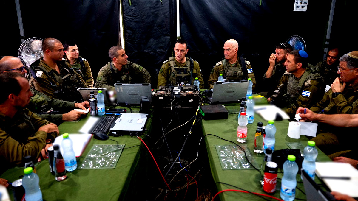 هاليفي في تمرين على الحدود الشمالية: "الجيش الاسرائيلي قادر على الوصول إلى نافذة معيّنة في إحدى حارات بيروت"