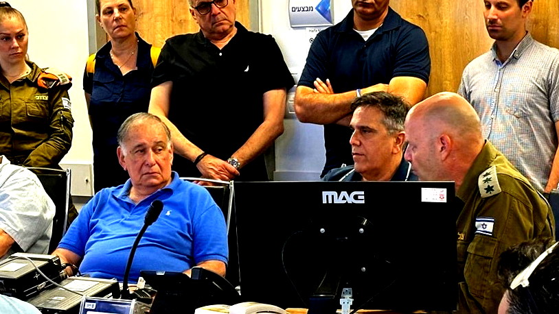 رئيس بلدية حيفا: يجب البقاء بالقرب من الملاجئ ونستعد لإيواء السكان في مواقف السيارات تحت الأرض