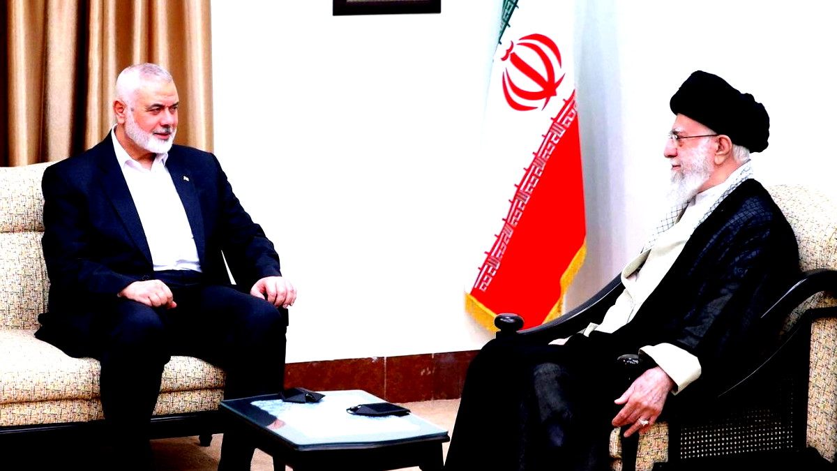 مسؤولين ايرانيين: سنهاجم مواقع عسكرية في منطقتي تل أبيب وحيفا بصواريخ وطائرات مسيرة ردا على اغيال هنية 