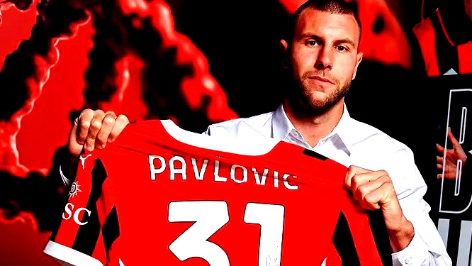 ميلان يضم المدافع الصربي بافلوفيتش من سالزبورغ حتى 2028