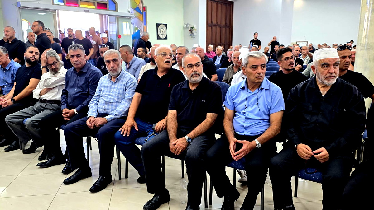 وفد كبير من لجنة المتابعة يقدم العزاء بضحايا الجولان السوري- بركة: جئنا اليكم بعد الفاجعة لنؤكد لكم أن ألمكم ألمنا