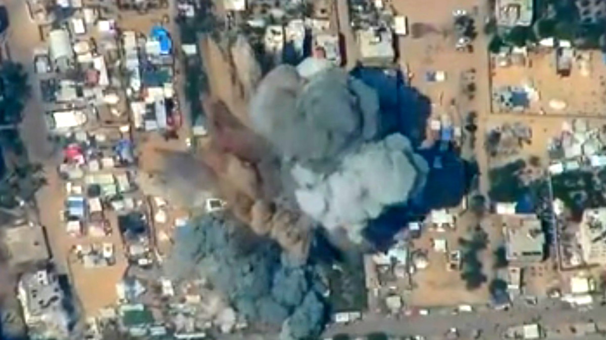 بعد اعلان الجيش الاسرائيلي مقتل الضيف| قيادي في حماس: "لا يمكن تأكيد أي من الأخبار المتداولة ما لم تصدر قيادة الحركة أي تفاصيل 