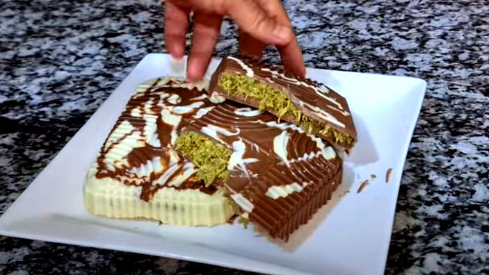 طريقة تحضير شوكولاتة دبي في المنزل: الوصفة التي أصبحت "ترند"