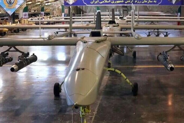 مسؤول إسرائيلي: إسرائيل تخشى إطلاق إيران و"حزب الله" موجات من الصواريخ والمسيّرات على مدى أيام عدة