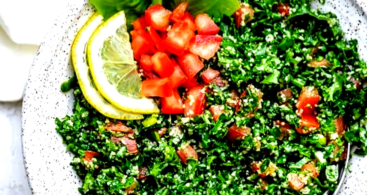 الطبق الأكثر شهرة على السّفرة العربية... التبولة بمكونات بسيطة وموجودة في كلّ منزل 