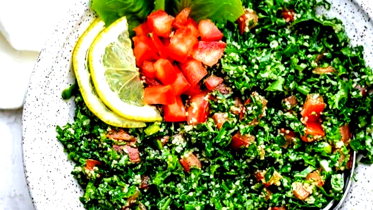 الطبق الأكثر شهرة على السّفرة العربية... التبولة بمكونات بسيطة وموجودة في كلّ منزل