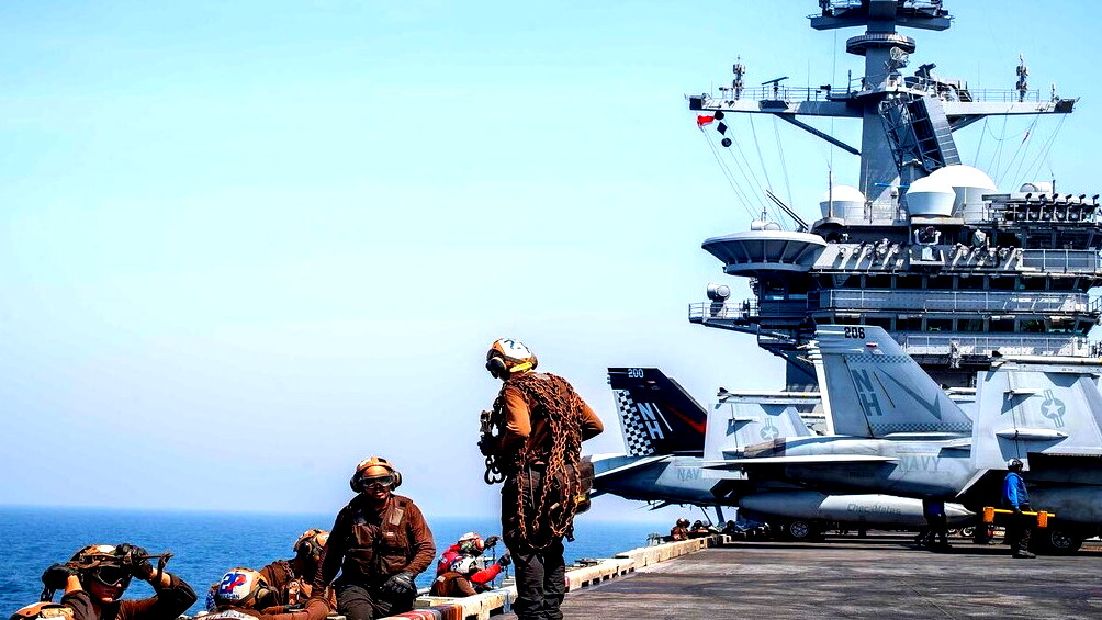 صحيفة: واشنطن حذرت إيران من أنها ستواجه ضربة مدمرة في حال هاجمت إسرائيل