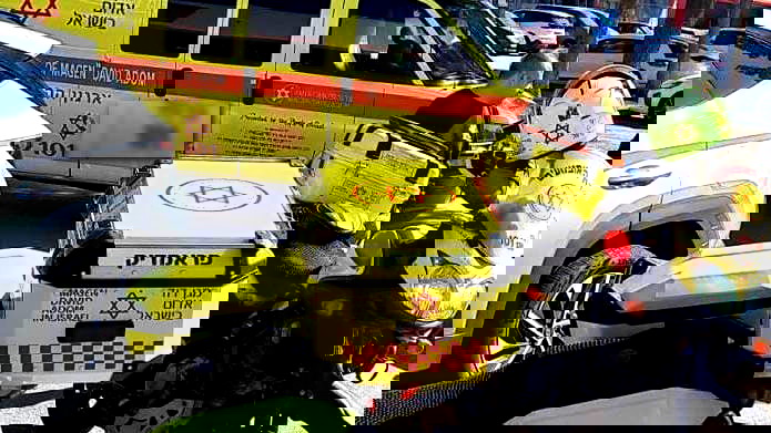 إصابة خطيرة لعامل (30 عامًا) جراء سقوط جسم ثقيل عليه خلال عمله بورشة للترميمات في  الفريديس