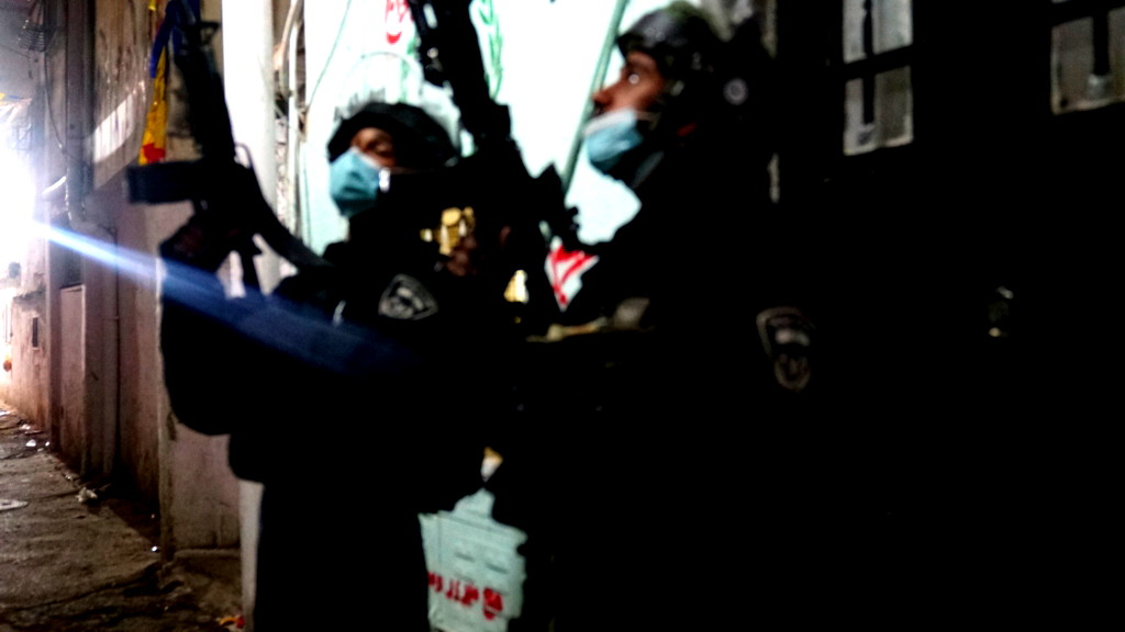 حورة-النقب: القبض على ثلاثة مشتبهين بتهمة ارتكاب عدة سرقات في محطات الوقود