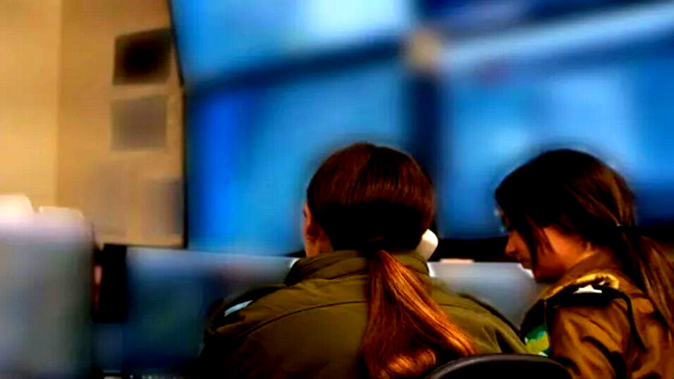 إعلام عبري يكشف عن خرق أمني خطير لوحدة استخباراتية حساسة في الجيش الإسرائيلي