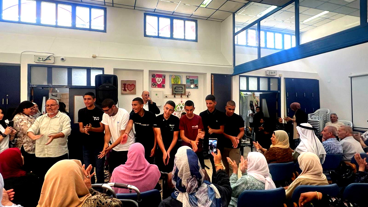 ضمن فعاليات برنامج أم الفحم بلد الشباب – تنظيم لقاء جمع بين أبناء الشبيبة والجيل الذهبي