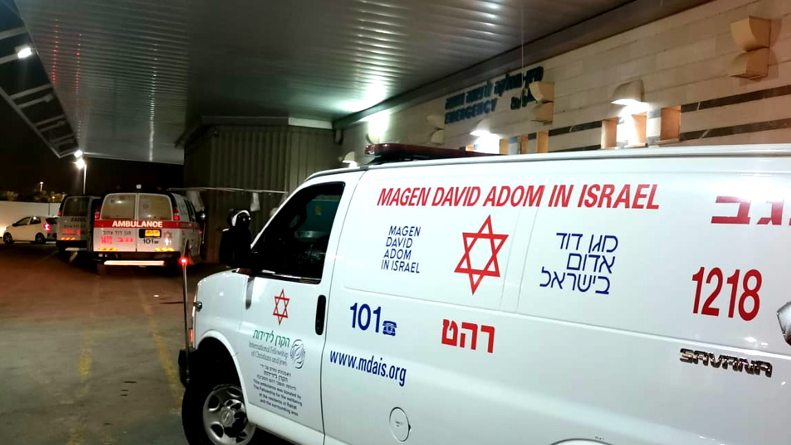 الشرطة: اعتقال 6 مشتبهين من عرعرة النقب بعد الاعتداء على حراس الأمن في مستشفى سوروكا ببئر السبع