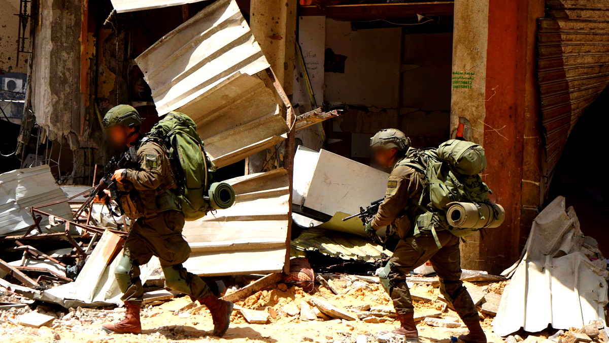 الجيش الإسرائيلي: تم القضاء على نحو 20 مسلحًا... وتدمير مبنى يحتوي على فتحة نفق