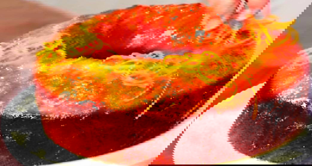 كعكة البرتقال البيتية اللذيذة بخطوات ومكونات سهلة وبسيطة... بالعافية 