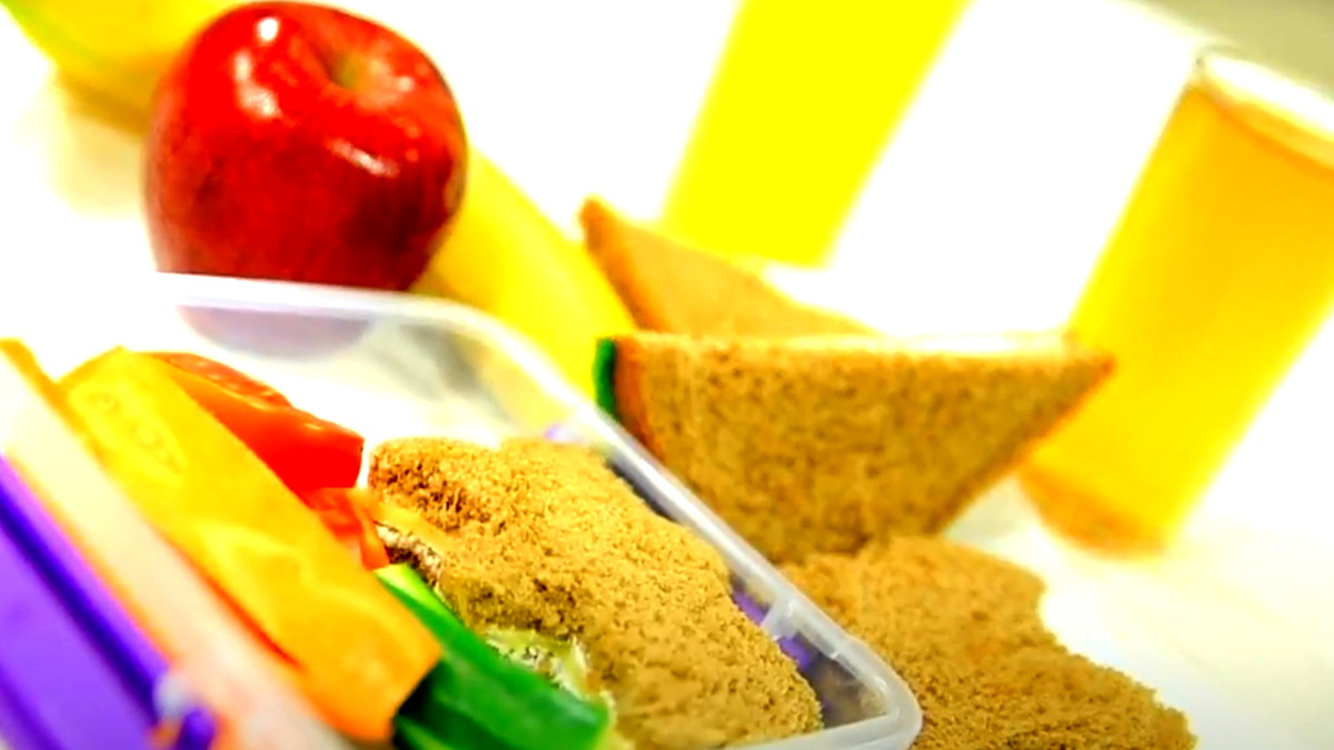 مع اقتراب موعد العودة إلى المدرسة.. وصفات سريعة لتحضير ساندويتشات لذيذة ومغذية