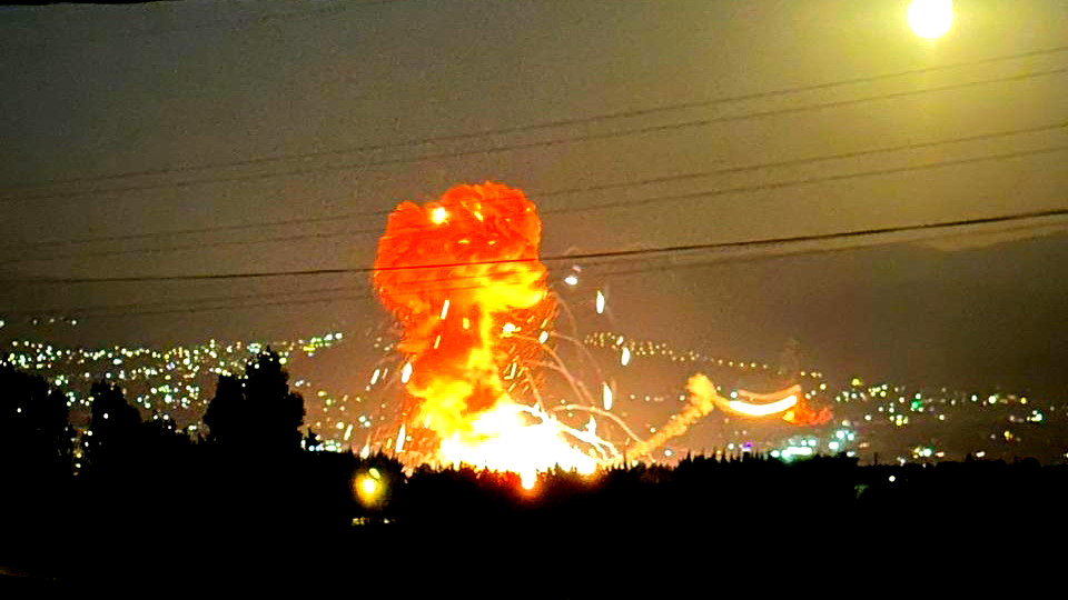 الحرب في يومها الـ317| وسائل اعلام لبنانية: غارات اسرائيلية قرب بعلبك شرقي لبنان.. احتدام المواجهات شماليّ البلاد وجنوبها