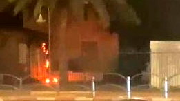 اندلاع النيران في مجلس اللقية بالنقب وسط شبهات بعمل متعمد