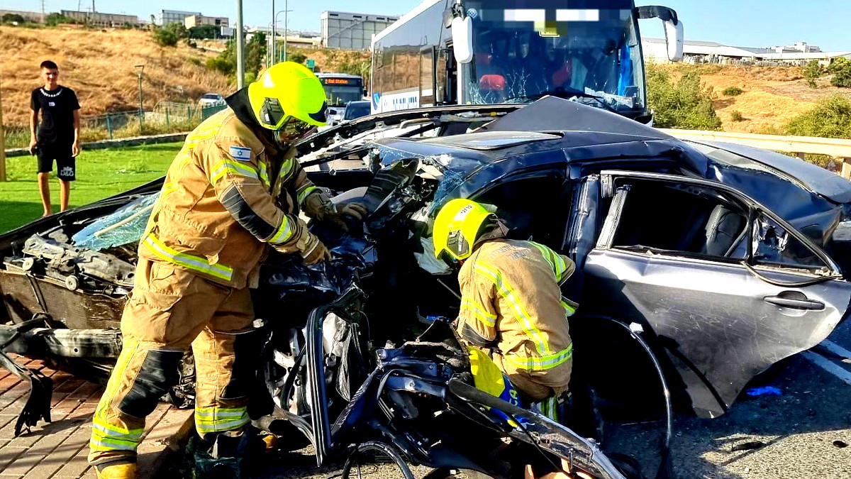 حرب الشوارع- ثلاث إصابات إحداها خطيرة من جرّاء حادث طرق وقع بين حافلة ومركبة خصوصية في بيسان