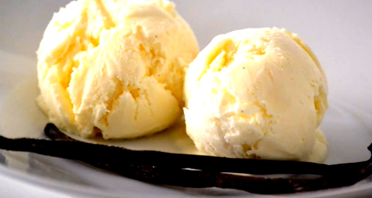 صنع الآيس كريم في المنزل: طريقة سهلة وسريعة ولذيذة 