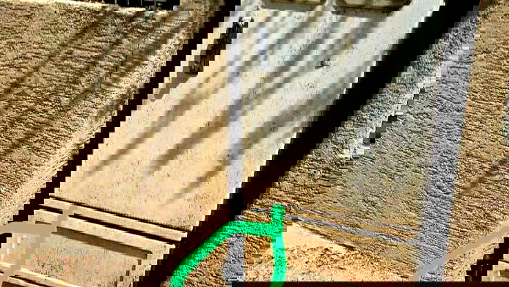 أبو سنان: العثور على سلاح مخبأ في منطقة عامة 