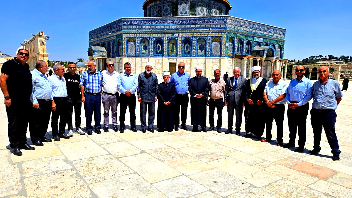 المتابعة في زيارة للمسجد الأقصى والشيخ عكرمة صبري: استفزازات وتهديدات بن غفير تتم بتنسيق مع نتنياهو وهو حكومته يتحملان المسؤولية 