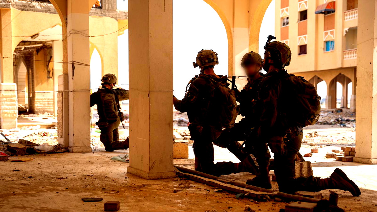 في أعقاب عملياته الأخيرة في خان يونس- الجيش الإسرائيلي يعلن عن تدمير أنفاق وبنى تحتية لحماس والقضاء على عشرات المسلحين