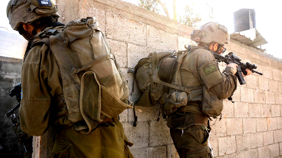 الشاباك يشتبه بوجود مركبة ثالثة مفخخة في الخليل... والجيش الإسرائيلي يغلق المدينة 