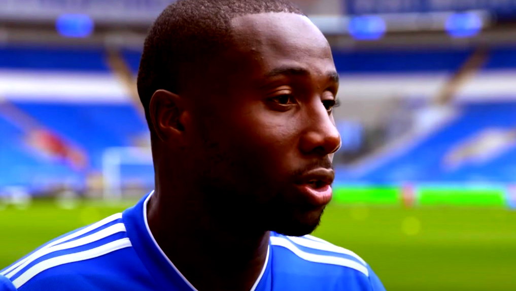 وفاة مدافع سابق بالدوري الإنجليزي عن عمر ناهز الـ39 عاما