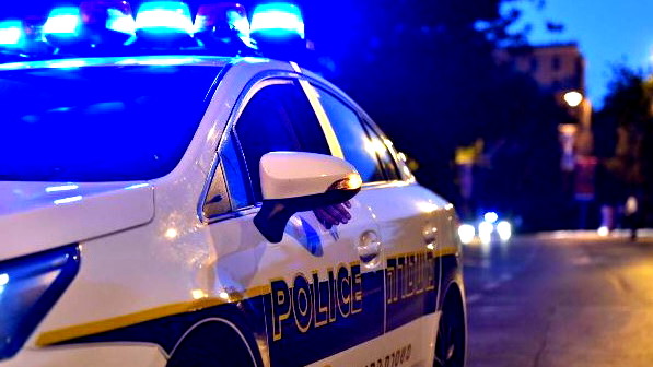 البحث عن شخص مشبوه في منطقة المحطة المركزية في مدينة بئر السبع