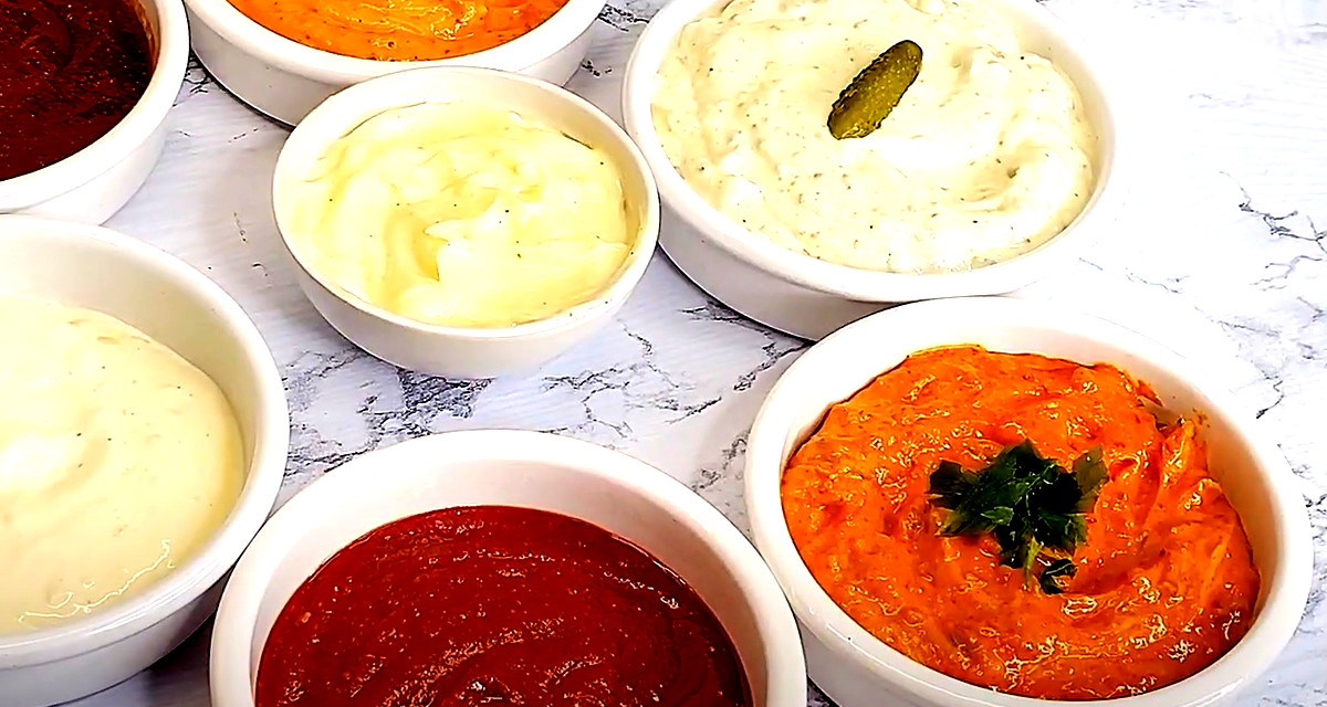 كيفية تحضير صلصات منزلية سهلة ولذيذة 