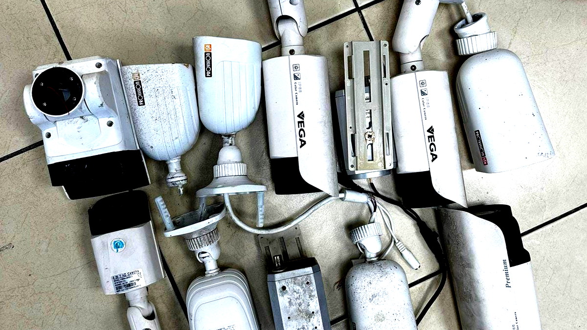 بعد نشاط للشرطة- حيفا: اعتقال رجل بشبهة حيازة المخدّرات وإزالة 24 كاميرا مراقبة من الحيّز العام